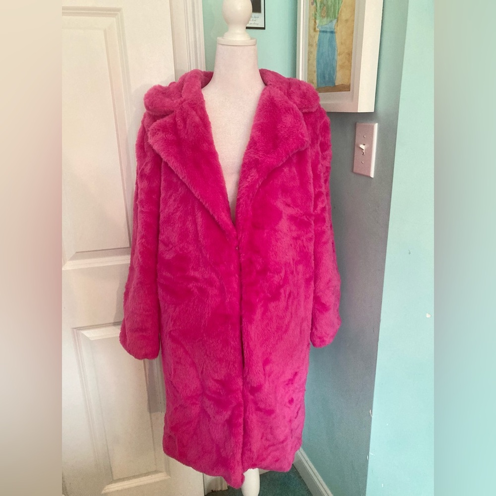 New Women's Pink Faux Fur Coat
